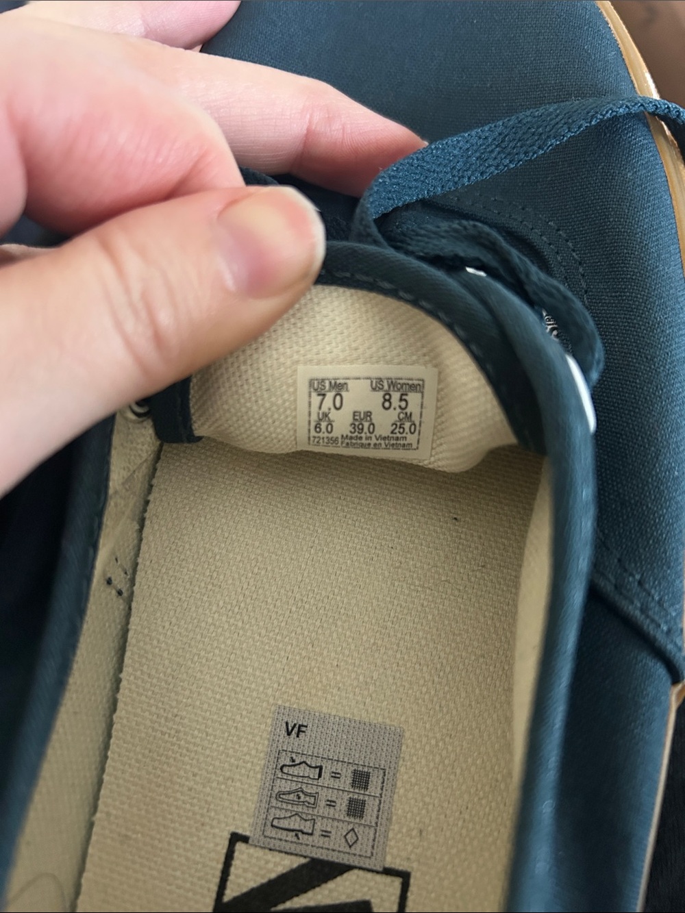 Vans Authentics in Teal Canvas with Gum Sole - Picture 3 of 3